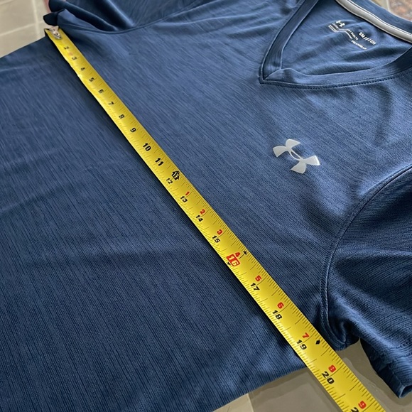 Under Armour, S, loose cut, v neck, earthy blue, heat gear, quick dry. BNWOT. - Picture 2 of 7